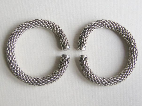 Pair of braided bangles for a child – (0944)